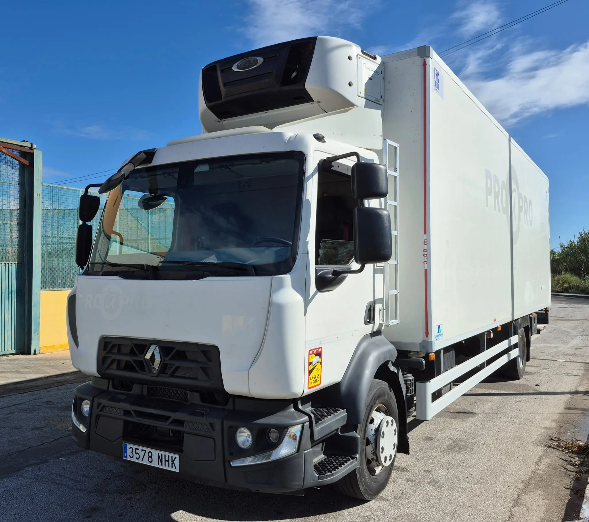 Renault D250 Frigorífico Carrier 850